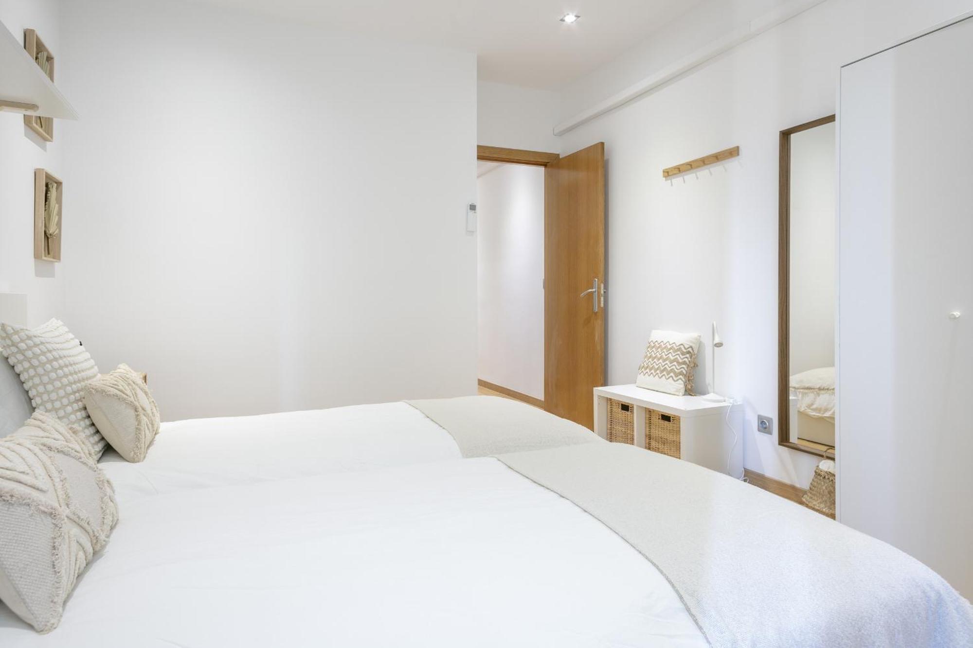 Ola Living Consell De Cent Apartment Barcelona Luaran gambar